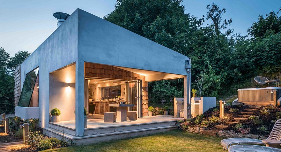 Advantages and disadvantages of bare cement houses