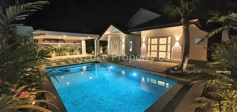 SALE ! RENOVATED POOL VILLA in Land & house, Chalong